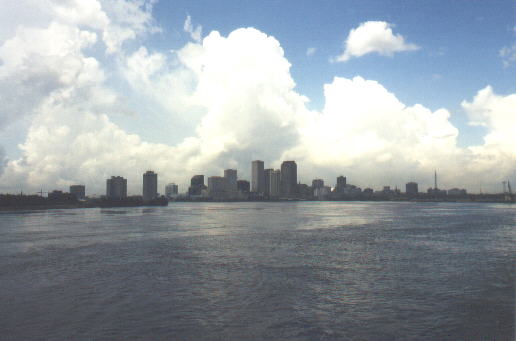 Die Skyline von New Orleans vom Mississippi aus 1